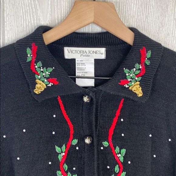 Victoria Jones Petite Embroidered Cardigan PM - Picture 2 of 5